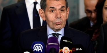 Dursun Özbek, listesini divan kuruluna teslim etti
