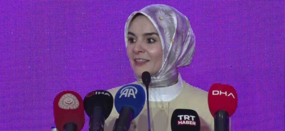 Bakan Göktaş: "Kız çocuklarımızın mühendislik alanında daha görünür olmasını çok önemsiyoruz"
