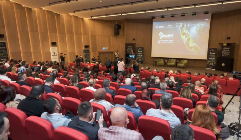 Yeşil Çevre’den Uludağ Çevre Forumu’nda sürdürülebilir gelecek vurgusu