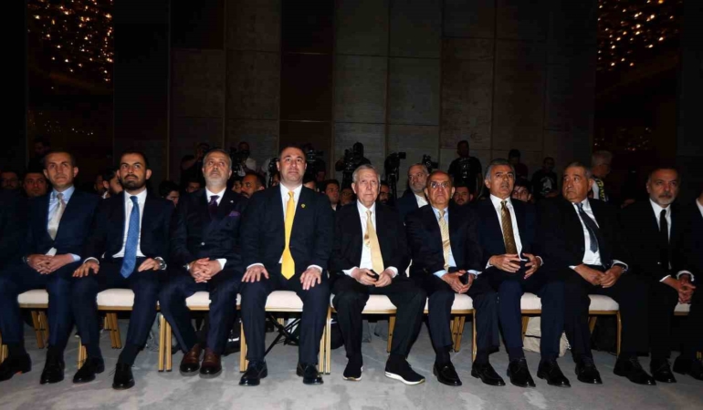 Aziz Yıldırım: “En büyük Fener sezonu başlamıştır”