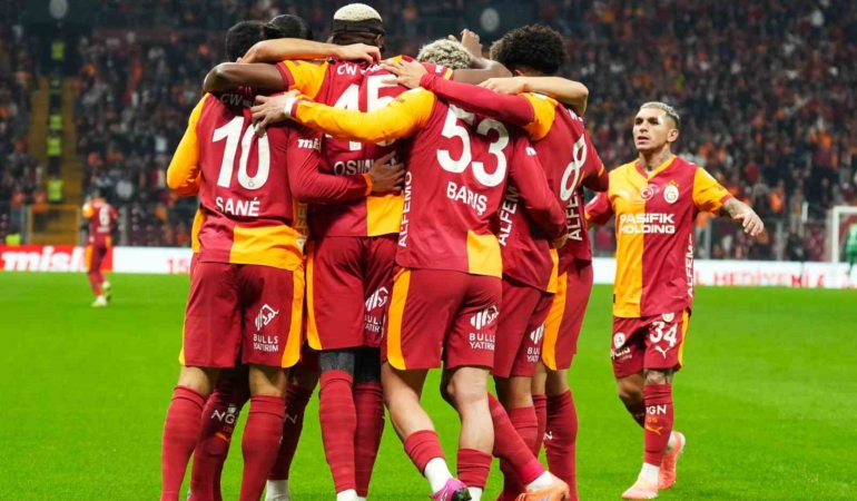 Galatasaray taraftarı önünde şampiyonluğunu ilan etmek istiyor