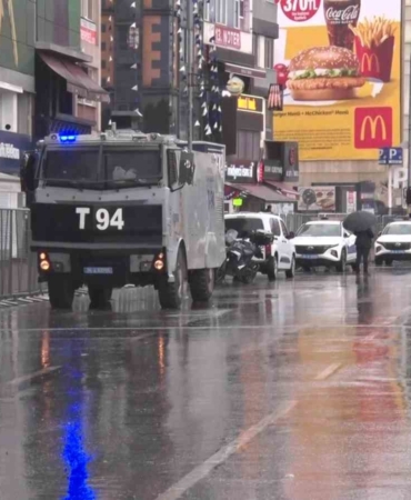 1 Mayıs kutlamalarının merkezi Kadıköy’de yoğun güvenlik önlemi