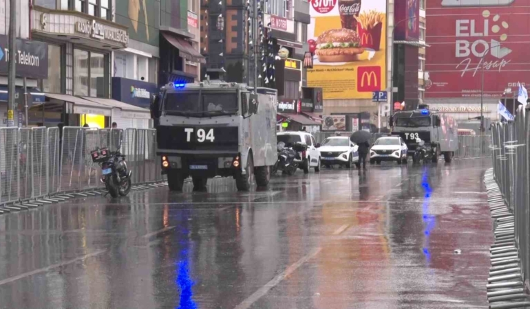 1 Mayıs kutlamalarının merkezi Kadıköy’de yoğun güvenlik önlemi