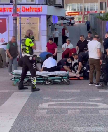 Edirne’de iki motosikletin çarpıştığı kazada 2 genç kız yaralandı