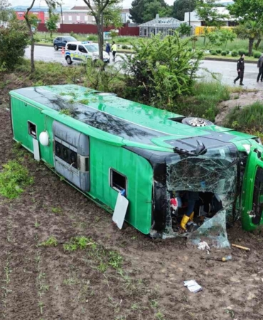 Çanakkale’de tur otobüsü devrildi: 46 yaralı