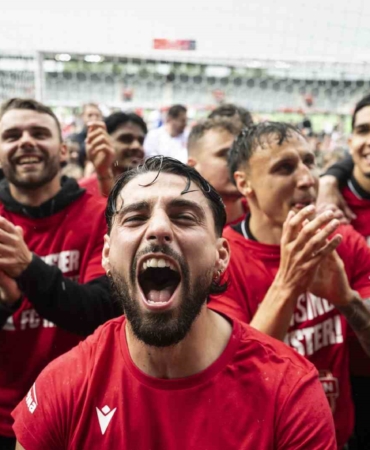 Avrupa futbolunda bu sezon on yıllarca süren şampiyonluk hasretleri bitti