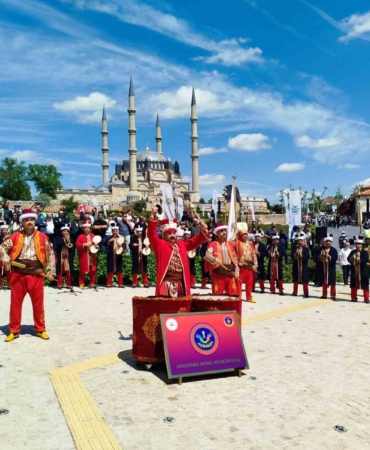 Edirne’de fetih coşkusu: Selimiye Meydanı’nda mehteran konseri düzenlendi
