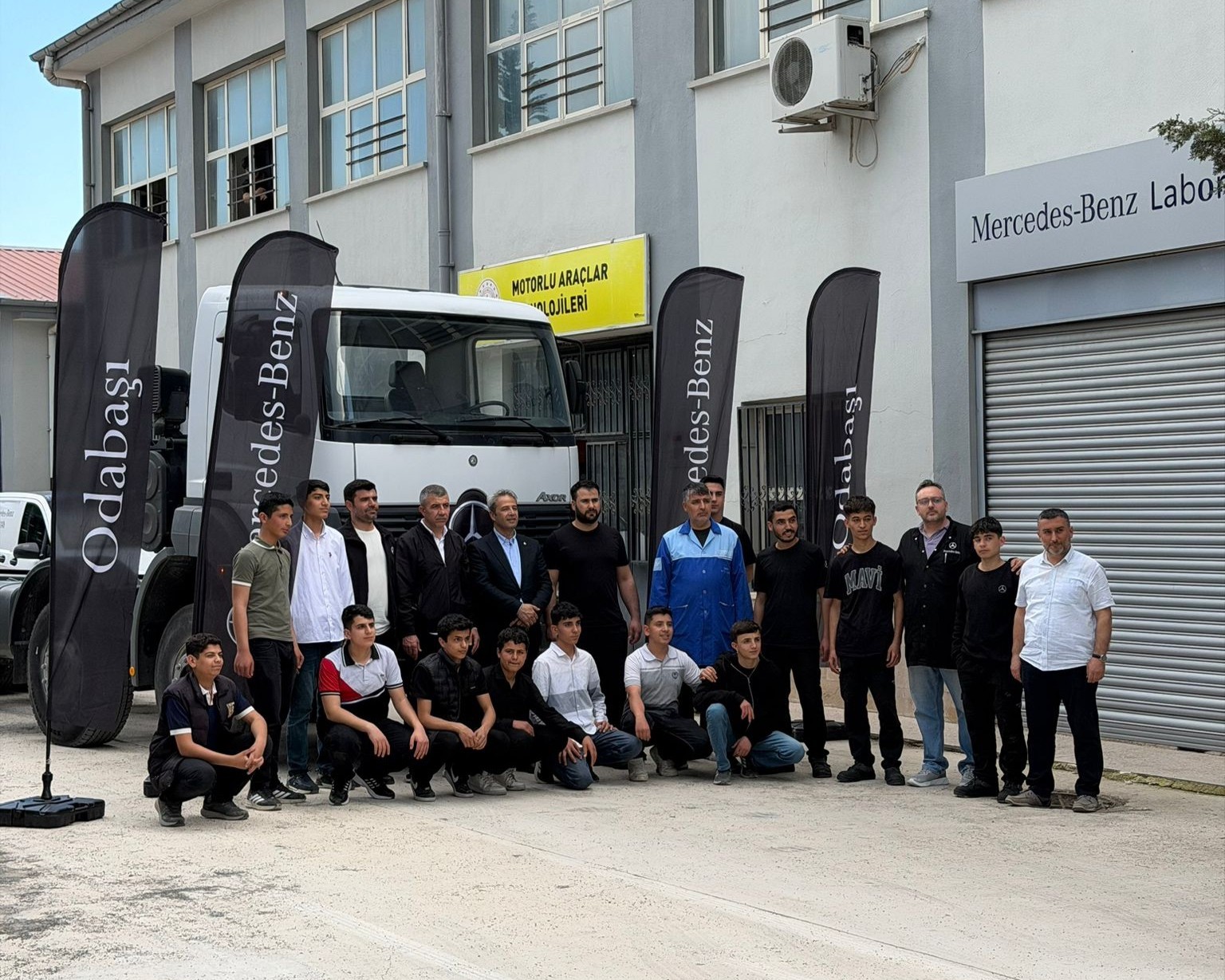 Mercedes-Benz Türk’ten 5 bine yakın gence eğitim desteği