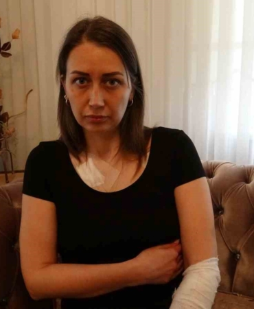 Sultangazi’de kan donduran saldırı: Marketten bıçak alıp eşinin önünü kesti, çocuğunun gözü önünde 6 yerinden yaraladı