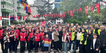 Lösemiyi yenen Alparslan için gökyüzüne balon bıraktılar