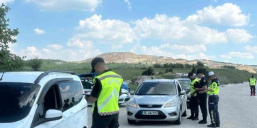 Bilecik’te bayram denetimi: 321 kişi ve 144 araç sorgulandı