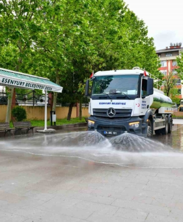 Esenyurt’ta bayram öncesi kapsamlı temizlik seferberliği
