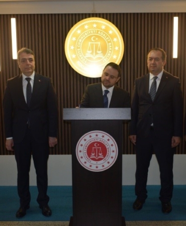 Adalet Bakanı Gürlek’ten Kocaeli Adliyesine ziyaret