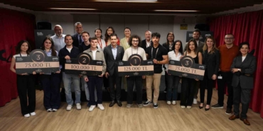 "Fikirleriyle Işıldayan" bin 30 takım bizz@kampüs’ün 15. yılında GODIVA için yarıştı