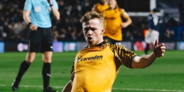 Hull City, play-off finaline yükseldi