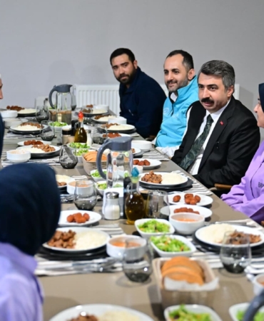 Başkan Yılmaz’dan emekçilere 1 Mayıs ziyareti