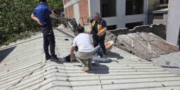 Mudanya’da can pazarı...6.kattan devrilen vinçte 2 işçi yaralandı