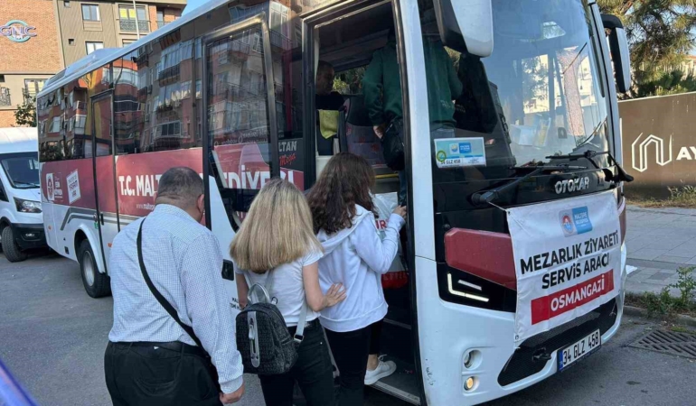 Maltepe’de bayramda mezarlıklara ücretsiz ring seferleri başladı