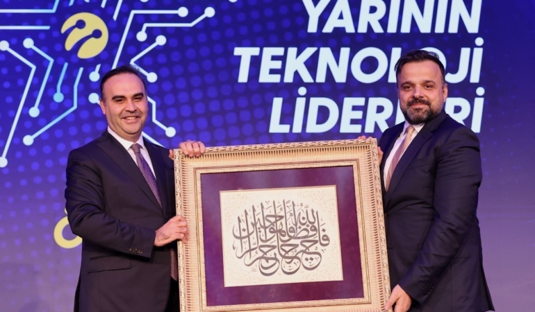 Bakan Kacır: ‘‘Teknoloji girişimlerinin sermayesi akıl sermayesidir’’