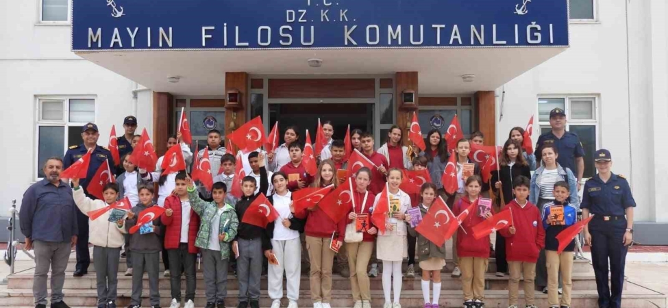 Mayın Filosu Komutanlığı kapılarını ortaokul öğrencilerine açtı