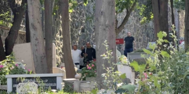 Narin Güran’ın babası ve ağabeyi Mattia Ahmet Minguzzi’nin kabrini ziyaret etti