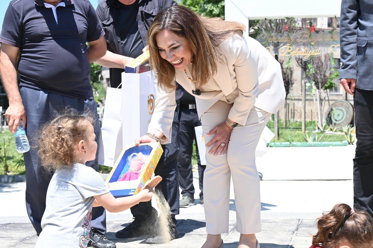 Başkan Yüceer vatandaşlarla bayramlaştı