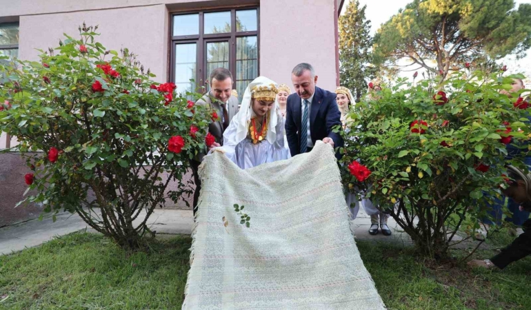 Hıdırellez ritüelleriyle bahar karşılandı