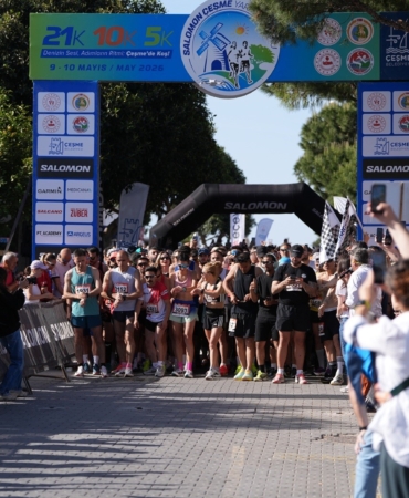 Salomon Çeşme Yarı Maratonu’nda ödüller sahiplerini buldu