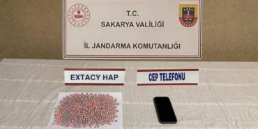Sakarya’da 3 ilçede uyuşturucu operasyonu: Evlerini uyuşturucu imalathanesine çevirmişler