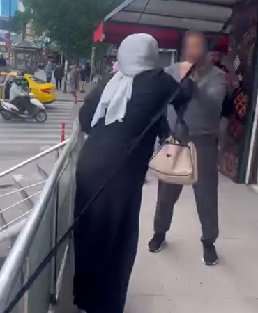 Kocamla ilişkin var dedi, genç kızı defalarca bıçakladı