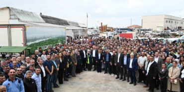 Karacabey Belediyesi personeli bayramlaştı