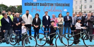 Bahçelievler’de 200 çocuğa bisiklet dağıtım töreni