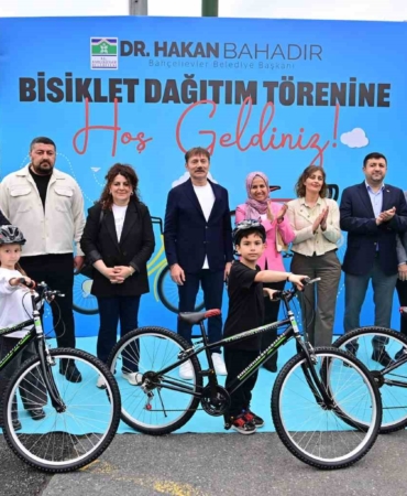 Bahçelievler’de 200 çocuğa bisiklet dağıtım töreni
