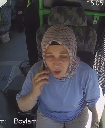 BURULAŞ’ın kadın otobüs sürücüsünden örnek davranış