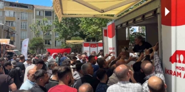 Esenyurt’ta Fetih yıl dönümünde camilerde aşure ikramı