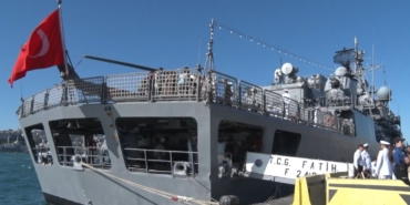 TCG Fatih-Fırkateyn Gemisi, Sarayburnu Limanı’nda ziyarete açıldı