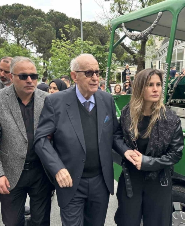 TFF Onursal Başkanı Şenes Erzik’in acı günü: Eşi Dilek Erzik son yolculuğuna uğurlandı
