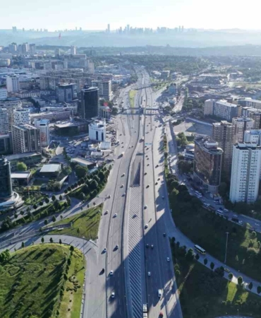Bayramın ilk günü yollar boş kaldı