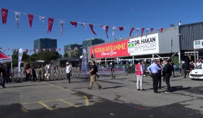 Bahçelievler’de ilk kurban kesimleri yapıldı