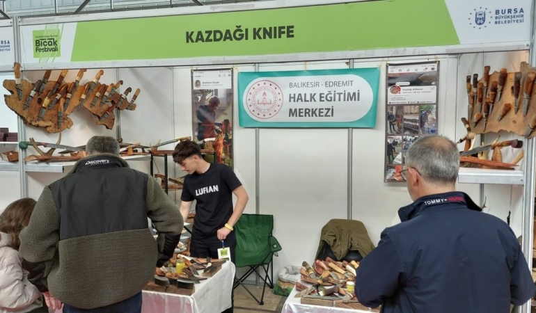Edremit’in el yapımı bıçakları dünya vitrininde