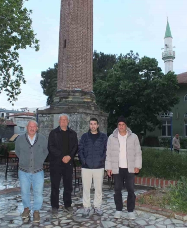Balıkesir’de yalnız minare mahallenin simgesi oldu