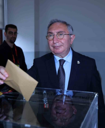 Galatasaray’da oy verme işlemi başladı