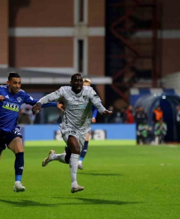 Trendyol Süper Lig: Kasımpaşa: 1 - Kocaelispor: 1 (İlk yarı)