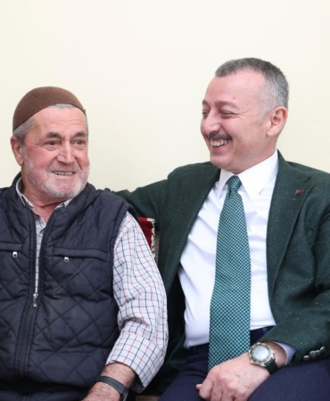 Büyükakın’dan Cavit dedeyi sevindiren sürpriz