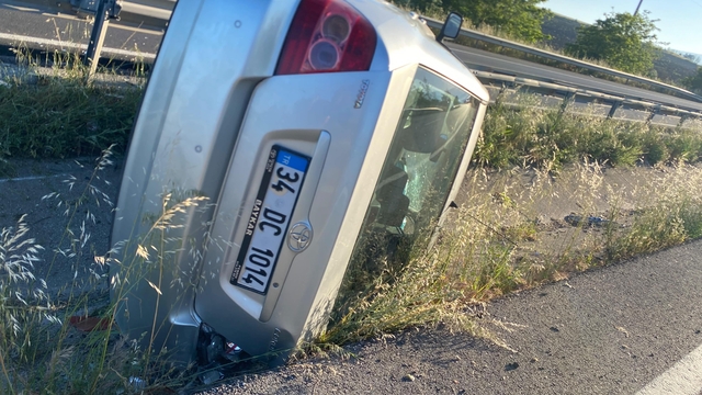 Balıkesir’de trafik kazası: Araçta mahsur kalan 1 kişi kurtarıldı