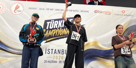 Sancaktepe'nin Gururu Ecrin Beray Oğuz, Hip-Hop Türkiye Şampiyonu Olarak Zirveye Çıktı